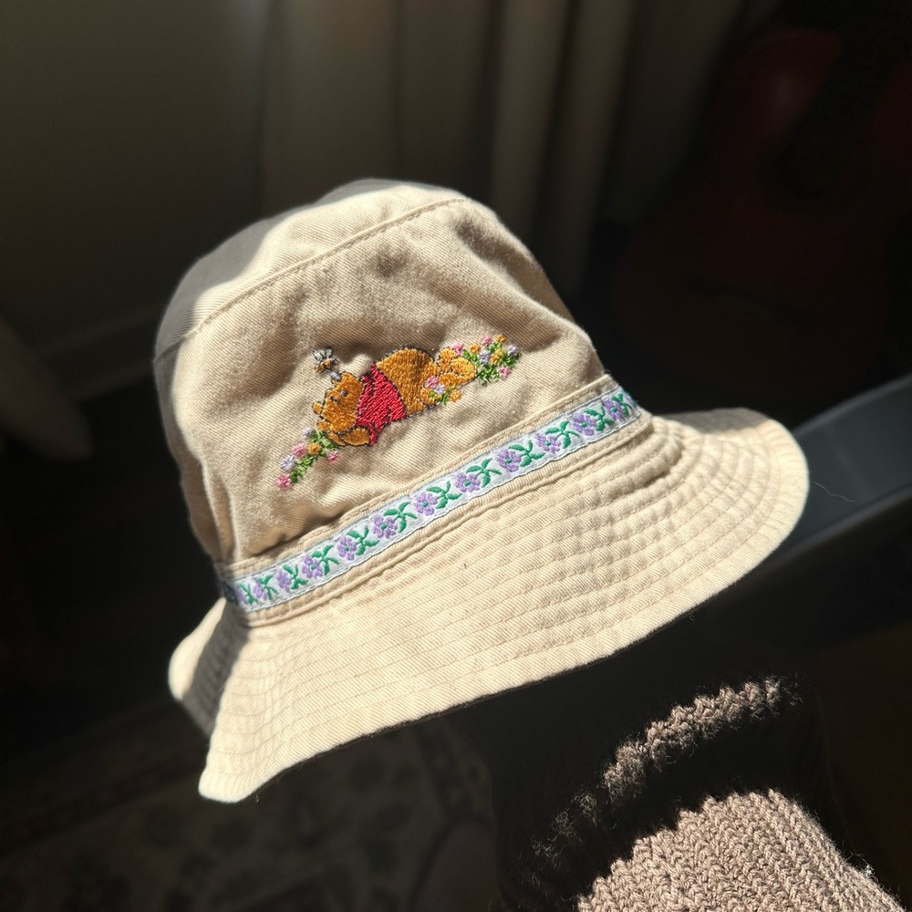 Vintage Winnie the Pooh Bucket Hat